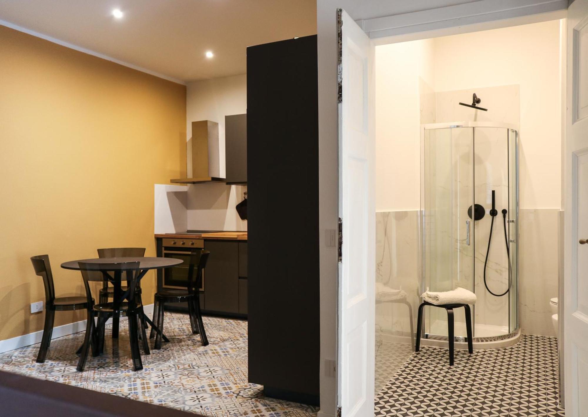 Rrrapido Apartment In Corso San Gottardo - 4 People Milan Exterior photo